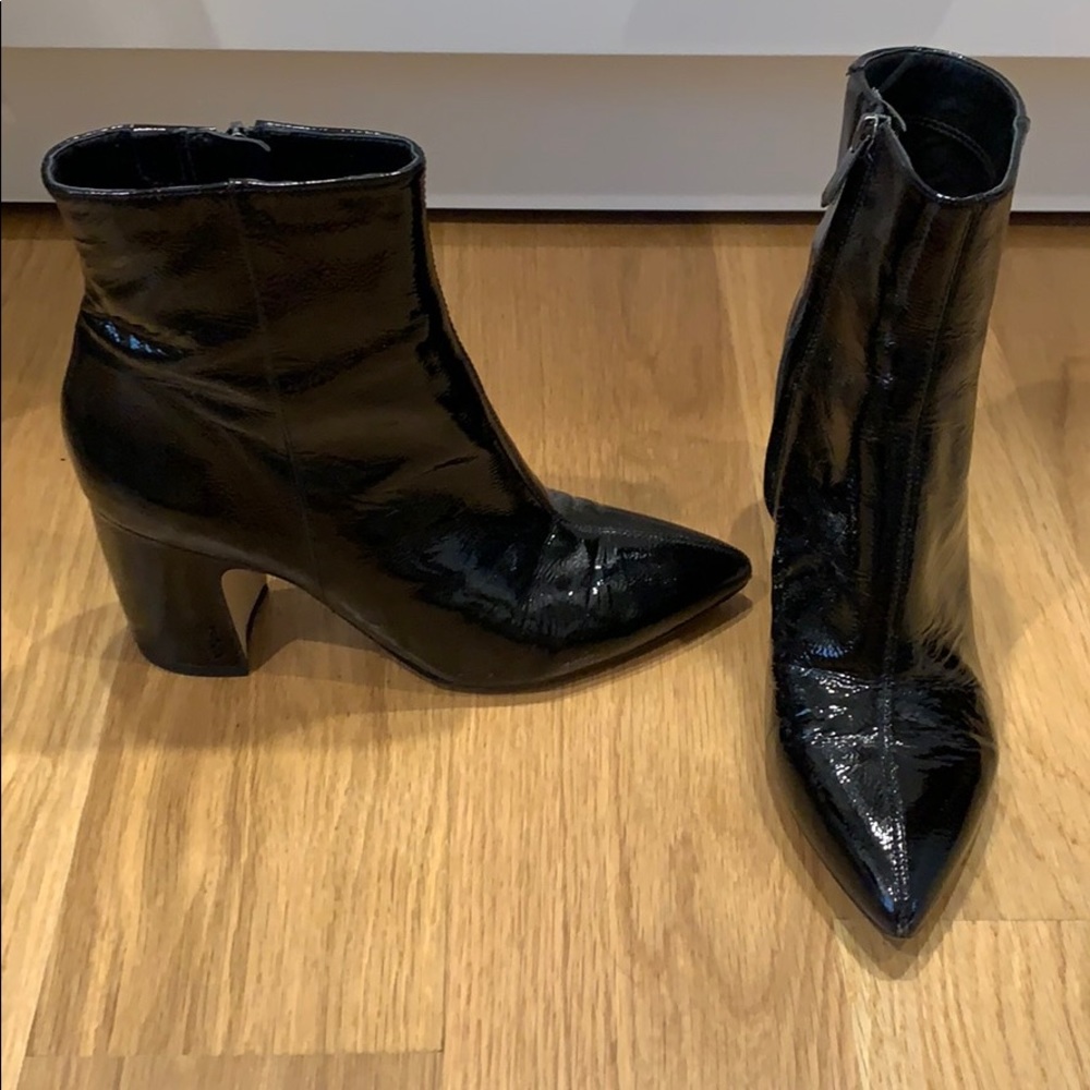 Sam Edelman Hilty Booties - black- size 8